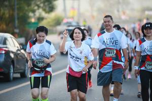 BIB: 7817, 795, 6705
                            <button type="button" onclick="openModal(6398483)" class="btn btn-primary btn-sm float-right btn-popup" data-toggle="modal" data-target=".modal-high-quality">
                        <i class="fas fa-shopping-cart"></i> Add to Cart
                    </button>
                                            <button type="button" onclick="isThisMe(6398483, true)" class="btn btn-success btn-sm float-right btn-popup btn-isme hidden" data-toggle="tooltip" data-placement="bottom" title="นี่คือรูปของคุณใช่ไหม คลิกที่นี่เพื่อเอาเข้าอัลบั้ม">
                        <i class="fas fa-plus"></i> Add to album
                    </button>
                    <button type="button" onclick="isThisMe(6398483, false)" class="btn btn-warning btn-sm float-right btn-popup btn-isnotme hidden">
                        <i class="fas fa-ban"></i> Remove from album
                    </button>