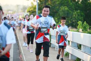 BIB: 2990, 6026
                            <button type="button" onclick="openModal(6398170)" class="btn btn-primary btn-sm float-right btn-popup" data-toggle="modal" data-target=".modal-high-quality">
                        <i class="fas fa-shopping-cart"></i> Add to Cart
                    </button>
                                            <button type="button" onclick="isThisMe(6398170, true)" class="btn btn-success btn-sm float-right btn-popup btn-isme hidden" data-toggle="tooltip" data-placement="bottom" title="นี่คือรูปของคุณใช่ไหม คลิกที่นี่เพื่อเอาเข้าอัลบั้ม">
                        <i class="fas fa-plus"></i> Add to album
                    </button>
                    <button type="button" onclick="isThisMe(6398170, false)" class="btn btn-warning btn-sm float-right btn-popup btn-isnotme hidden">
                        <i class="fas fa-ban"></i> Remove from album
                    </button>