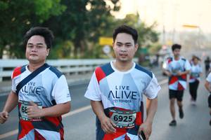 BIB: 6925
                            <button type="button" onclick="openModal(6394431)" class="btn btn-primary btn-sm float-right btn-popup" data-toggle="modal" data-target=".modal-high-quality">
                        <i class="fas fa-shopping-cart"></i> Add to Cart
                    </button>
                                            <button type="button" onclick="isThisMe(6394431, true)" class="btn btn-success btn-sm float-right btn-popup btn-isme hidden" data-toggle="tooltip" data-placement="bottom" title="นี่คือรูปของคุณใช่ไหม คลิกที่นี่เพื่อเอาเข้าอัลบั้ม">
                        <i class="fas fa-plus"></i> Add to album
                    </button>
                    <button type="button" onclick="isThisMe(6394431, false)" class="btn btn-warning btn-sm float-right btn-popup btn-isnotme hidden">
                        <i class="fas fa-ban"></i> Remove from album
                    </button>