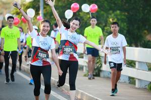 BIB: 7820, 3824, 3825
                            <button type="button" onclick="openModal(6402505)" class="btn btn-primary btn-sm float-right btn-popup" data-toggle="modal" data-target=".modal-high-quality">
                        <i class="fas fa-shopping-cart"></i> Add to Cart
                    </button>
                                            <button type="button" onclick="isThisMe(6402505, true)" class="btn btn-success btn-sm float-right btn-popup btn-isme hidden" data-toggle="tooltip" data-placement="bottom" title="นี่คือรูปของคุณใช่ไหม คลิกที่นี่เพื่อเอาเข้าอัลบั้ม">
                        <i class="fas fa-plus"></i> Add to album
                    </button>
                    <button type="button" onclick="isThisMe(6402505, false)" class="btn btn-warning btn-sm float-right btn-popup btn-isnotme hidden">
                        <i class="fas fa-ban"></i> Remove from album
                    </button>