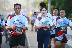 BIB: 493, 2952, 6263
                            <button type="button" onclick="openModal(6401901)" class="btn btn-primary btn-sm float-right btn-popup" data-toggle="modal" data-target=".modal-high-quality">
                        <i class="fas fa-shopping-cart"></i> Add to Cart
                    </button>
                                            <button type="button" onclick="isThisMe(6401901, true)" class="btn btn-success btn-sm float-right btn-popup btn-isme hidden" data-toggle="tooltip" data-placement="bottom" title="นี่คือรูปของคุณใช่ไหม คลิกที่นี่เพื่อเอาเข้าอัลบั้ม">
                        <i class="fas fa-plus"></i> Add to album
                    </button>
                    <button type="button" onclick="isThisMe(6401901, false)" class="btn btn-warning btn-sm float-right btn-popup btn-isnotme hidden">
                        <i class="fas fa-ban"></i> Remove from album
                    </button>