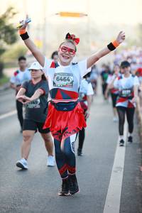 BIB: 6464, 749
                            <button type="button" onclick="openModal(6401564)" class="btn btn-primary btn-sm float-right btn-popup" data-toggle="modal" data-target=".modal-high-quality">
                        <i class="fas fa-shopping-cart"></i> Add to Cart
                    </button>
                                            <button type="button" onclick="isThisMe(6401564, true)" class="btn btn-success btn-sm float-right btn-popup btn-isme hidden" data-toggle="tooltip" data-placement="bottom" title="นี่คือรูปของคุณใช่ไหม คลิกที่นี่เพื่อเอาเข้าอัลบั้ม">
                        <i class="fas fa-plus"></i> Add to album
                    </button>
                    <button type="button" onclick="isThisMe(6401564, false)" class="btn btn-warning btn-sm float-right btn-popup btn-isnotme hidden">
                        <i class="fas fa-ban"></i> Remove from album
                    </button>