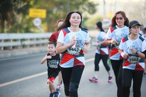 BIB: 6442, 7302, 7256
                            <button type="button" onclick="openModal(6400377)" class="btn btn-primary btn-sm float-right btn-popup" data-toggle="modal" data-target=".modal-high-quality">
                        <i class="fas fa-shopping-cart"></i> Add to Cart
                    </button>
                                            <button type="button" onclick="isThisMe(6400377, true)" class="btn btn-success btn-sm float-right btn-popup btn-isme hidden" data-toggle="tooltip" data-placement="bottom" title="นี่คือรูปของคุณใช่ไหม คลิกที่นี่เพื่อเอาเข้าอัลบั้ม">
                        <i class="fas fa-plus"></i> Add to album
                    </button>
                    <button type="button" onclick="isThisMe(6400377, false)" class="btn btn-warning btn-sm float-right btn-popup btn-isnotme hidden">
                        <i class="fas fa-ban"></i> Remove from album
                    </button>