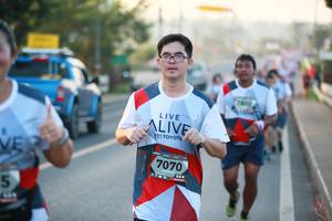 BIB: 7808, 7070
                            <button type="button" onclick="openModal(6393441)" class="btn btn-primary btn-sm float-right btn-popup" data-toggle="modal" data-target=".modal-high-quality">
                        <i class="fas fa-shopping-cart"></i> Add to Cart
                    </button>
                                            <button type="button" onclick="isThisMe(6393441, true)" class="btn btn-success btn-sm float-right btn-popup btn-isme hidden" data-toggle="tooltip" data-placement="bottom" title="นี่คือรูปของคุณใช่ไหม คลิกที่นี่เพื่อเอาเข้าอัลบั้ม">
                        <i class="fas fa-plus"></i> Add to album
                    </button>
                    <button type="button" onclick="isThisMe(6393441, false)" class="btn btn-warning btn-sm float-right btn-popup btn-isnotme hidden">
                        <i class="fas fa-ban"></i> Remove from album
                    </button>