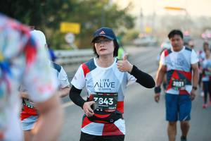 BIB: 2021, 7843, 128
                            <button type="button" onclick="openModal(6392120)" class="btn btn-primary btn-sm float-right btn-popup" data-toggle="modal" data-target=".modal-high-quality">
                        <i class="fas fa-shopping-cart"></i> Add to Cart
                    </button>
                                            <button type="button" onclick="isThisMe(6392120, true)" class="btn btn-success btn-sm float-right btn-popup btn-isme hidden" data-toggle="tooltip" data-placement="bottom" title="นี่คือรูปของคุณใช่ไหม คลิกที่นี่เพื่อเอาเข้าอัลบั้ม">
                        <i class="fas fa-plus"></i> Add to album
                    </button>
                    <button type="button" onclick="isThisMe(6392120, false)" class="btn btn-warning btn-sm float-right btn-popup btn-isnotme hidden">
                        <i class="fas fa-ban"></i> Remove from album
                    </button>