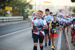 BIB: 7111, 555, 3107
                            <button type="button" onclick="openModal(6396378)" class="btn btn-primary btn-sm float-right btn-popup" data-toggle="modal" data-target=".modal-high-quality">
                        <i class="fas fa-shopping-cart"></i> Add to Cart
                    </button>
                                            <button type="button" onclick="isThisMe(6396378, true)" class="btn btn-success btn-sm float-right btn-popup btn-isme hidden" data-toggle="tooltip" data-placement="bottom" title="นี่คือรูปของคุณใช่ไหม คลิกที่นี่เพื่อเอาเข้าอัลบั้ม">
                        <i class="fas fa-plus"></i> Add to album
                    </button>
                    <button type="button" onclick="isThisMe(6396378, false)" class="btn btn-warning btn-sm float-right btn-popup btn-isnotme hidden">
                        <i class="fas fa-ban"></i> Remove from album
                    </button>