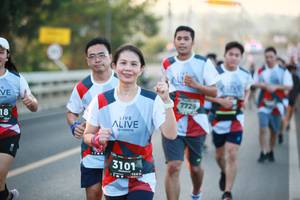 BIB: 7729, 3101
                            <button type="button" onclick="openModal(6392153)" class="btn btn-primary btn-sm float-right btn-popup" data-toggle="modal" data-target=".modal-high-quality">
                        <i class="fas fa-shopping-cart"></i> Add to Cart
                    </button>
                                            <button type="button" onclick="isThisMe(6392153, true)" class="btn btn-success btn-sm float-right btn-popup btn-isme hidden" data-toggle="tooltip" data-placement="bottom" title="นี่คือรูปของคุณใช่ไหม คลิกที่นี่เพื่อเอาเข้าอัลบั้ม">
                        <i class="fas fa-plus"></i> Add to album
                    </button>
                    <button type="button" onclick="isThisMe(6392153, false)" class="btn btn-warning btn-sm float-right btn-popup btn-isnotme hidden">
                        <i class="fas fa-ban"></i> Remove from album
                    </button>