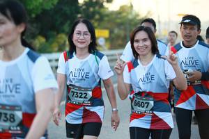 BIB: 7322, 6607, 938
                            <button type="button" onclick="openModal(6398700)" class="btn btn-primary btn-sm float-right btn-popup" data-toggle="modal" data-target=".modal-high-quality">
                        <i class="fas fa-shopping-cart"></i> Add to Cart
                    </button>
                                            <button type="button" onclick="isThisMe(6398700, true)" class="btn btn-success btn-sm float-right btn-popup btn-isme hidden" data-toggle="tooltip" data-placement="bottom" title="นี่คือรูปของคุณใช่ไหม คลิกที่นี่เพื่อเอาเข้าอัลบั้ม">
                        <i class="fas fa-plus"></i> Add to album
                    </button>
                    <button type="button" onclick="isThisMe(6398700, false)" class="btn btn-warning btn-sm float-right btn-popup btn-isnotme hidden">
                        <i class="fas fa-ban"></i> Remove from album
                    </button>