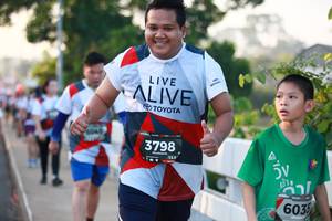 BIB: 3798, 120, 603
                            <button type="button" onclick="openModal(6399228)" class="btn btn-primary btn-sm float-right btn-popup" data-toggle="modal" data-target=".modal-high-quality">
                        <i class="fas fa-shopping-cart"></i> Add to Cart
                    </button>
                                            <button type="button" onclick="isThisMe(6399228, true)" class="btn btn-success btn-sm float-right btn-popup btn-isme hidden" data-toggle="tooltip" data-placement="bottom" title="นี่คือรูปของคุณใช่ไหม คลิกที่นี่เพื่อเอาเข้าอัลบั้ม">
                        <i class="fas fa-plus"></i> Add to album
                    </button>
                    <button type="button" onclick="isThisMe(6399228, false)" class="btn btn-warning btn-sm float-right btn-popup btn-isnotme hidden">
                        <i class="fas fa-ban"></i> Remove from album
                    </button>