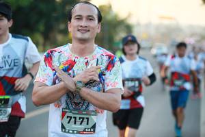 BIB: 7171
                            <button type="button" onclick="openModal(6392116)" class="btn btn-primary btn-sm float-right btn-popup" data-toggle="modal" data-target=".modal-high-quality">
                        <i class="fas fa-shopping-cart"></i> Add to Cart
                    </button>
                                            <button type="button" onclick="isThisMe(6392116, true)" class="btn btn-success btn-sm float-right btn-popup btn-isme hidden" data-toggle="tooltip" data-placement="bottom" title="นี่คือรูปของคุณใช่ไหม คลิกที่นี่เพื่อเอาเข้าอัลบั้ม">
                        <i class="fas fa-plus"></i> Add to album
                    </button>
                    <button type="button" onclick="isThisMe(6392116, false)" class="btn btn-warning btn-sm float-right btn-popup btn-isnotme hidden">
                        <i class="fas fa-ban"></i> Remove from album
                    </button>