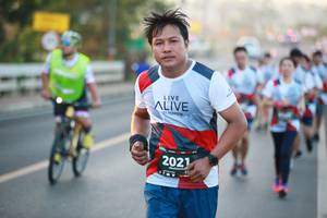 BIB: 2021
                            <button type="button" onclick="openModal(6392137)" class="btn btn-primary btn-sm float-right btn-popup" data-toggle="modal" data-target=".modal-high-quality">
                        <i class="fas fa-shopping-cart"></i> Add to Cart
                    </button>
                                            <button type="button" onclick="isThisMe(6392137, true)" class="btn btn-success btn-sm float-right btn-popup btn-isme hidden" data-toggle="tooltip" data-placement="bottom" title="นี่คือรูปของคุณใช่ไหม คลิกที่นี่เพื่อเอาเข้าอัลบั้ม">
                        <i class="fas fa-plus"></i> Add to album
                    </button>
                    <button type="button" onclick="isThisMe(6392137, false)" class="btn btn-warning btn-sm float-right btn-popup btn-isnotme hidden">
                        <i class="fas fa-ban"></i> Remove from album
                    </button>