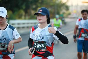 BIB: 3843, 128
                            <button type="button" onclick="openModal(6392123)" class="btn btn-primary btn-sm float-right btn-popup" data-toggle="modal" data-target=".modal-high-quality">
                        <i class="fas fa-shopping-cart"></i> Add to Cart
                    </button>
                                            <button type="button" onclick="isThisMe(6392123, true)" class="btn btn-success btn-sm float-right btn-popup btn-isme hidden" data-toggle="tooltip" data-placement="bottom" title="นี่คือรูปของคุณใช่ไหม คลิกที่นี่เพื่อเอาเข้าอัลบั้ม">
                        <i class="fas fa-plus"></i> Add to album
                    </button>
                    <button type="button" onclick="isThisMe(6392123, false)" class="btn btn-warning btn-sm float-right btn-popup btn-isnotme hidden">
                        <i class="fas fa-ban"></i> Remove from album
                    </button>