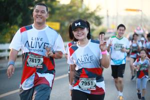 BIB: 6316, 7817, 7951
                            <button type="button" onclick="openModal(6398539)" class="btn btn-primary btn-sm float-right btn-popup" data-toggle="modal" data-target=".modal-high-quality">
                        <i class="fas fa-shopping-cart"></i> Add to Cart
                    </button>
                                            <button type="button" onclick="isThisMe(6398539, true)" class="btn btn-success btn-sm float-right btn-popup btn-isme hidden" data-toggle="tooltip" data-placement="bottom" title="นี่คือรูปของคุณใช่ไหม คลิกที่นี่เพื่อเอาเข้าอัลบั้ม">
                        <i class="fas fa-plus"></i> Add to album
                    </button>
                    <button type="button" onclick="isThisMe(6398539, false)" class="btn btn-warning btn-sm float-right btn-popup btn-isnotme hidden">
                        <i class="fas fa-ban"></i> Remove from album
                    </button>