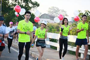 BIB: 204
                            <button type="button" onclick="openModal(6402561)" class="btn btn-primary btn-sm float-right btn-popup" data-toggle="modal" data-target=".modal-high-quality">
                        <i class="fas fa-shopping-cart"></i> Add to Cart
                    </button>
                                            <button type="button" onclick="isThisMe(6402561, true)" class="btn btn-success btn-sm float-right btn-popup btn-isme hidden" data-toggle="tooltip" data-placement="bottom" title="นี่คือรูปของคุณใช่ไหม คลิกที่นี่เพื่อเอาเข้าอัลบั้ม">
                        <i class="fas fa-plus"></i> Add to album
                    </button>
                    <button type="button" onclick="isThisMe(6402561, false)" class="btn btn-warning btn-sm float-right btn-popup btn-isnotme hidden">
                        <i class="fas fa-ban"></i> Remove from album
                    </button>