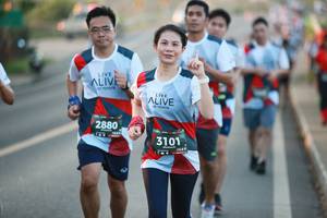 BIB: 2880, 3101, 124
                            <button type="button" onclick="openModal(6392145)" class="btn btn-primary btn-sm float-right btn-popup" data-toggle="modal" data-target=".modal-high-quality">
                        <i class="fas fa-shopping-cart"></i> Add to Cart
                    </button>
                                            <button type="button" onclick="isThisMe(6392145, true)" class="btn btn-success btn-sm float-right btn-popup btn-isme hidden" data-toggle="tooltip" data-placement="bottom" title="นี่คือรูปของคุณใช่ไหม คลิกที่นี่เพื่อเอาเข้าอัลบั้ม">
                        <i class="fas fa-plus"></i> Add to album
                    </button>
                    <button type="button" onclick="isThisMe(6392145, false)" class="btn btn-warning btn-sm float-right btn-popup btn-isnotme hidden">
                        <i class="fas fa-ban"></i> Remove from album
                    </button>