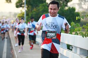 BIB: 2990, 128
                            <button type="button" onclick="openModal(6398184)" class="btn btn-primary btn-sm float-right btn-popup" data-toggle="modal" data-target=".modal-high-quality">
                        <i class="fas fa-shopping-cart"></i> Add to Cart
                    </button>
                                            <button type="button" onclick="isThisMe(6398184, true)" class="btn btn-success btn-sm float-right btn-popup btn-isme hidden" data-toggle="tooltip" data-placement="bottom" title="นี่คือรูปของคุณใช่ไหม คลิกที่นี่เพื่อเอาเข้าอัลบั้ม">
                        <i class="fas fa-plus"></i> Add to album
                    </button>
                    <button type="button" onclick="isThisMe(6398184, false)" class="btn btn-warning btn-sm float-right btn-popup btn-isnotme hidden">
                        <i class="fas fa-ban"></i> Remove from album
                    </button>