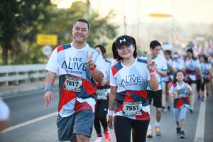 BIB: 7817, 7821, 7951
                            <button type="button" onclick="openModal(6398532)" class="btn btn-primary btn-sm float-right btn-popup" data-toggle="modal" data-target=".modal-high-quality">
                        <i class="fas fa-shopping-cart"></i> Add to Cart
                    </button>
                                            <button type="button" onclick="isThisMe(6398532, true)" class="btn btn-success btn-sm float-right btn-popup btn-isme hidden" data-toggle="tooltip" data-placement="bottom" title="นี่คือรูปของคุณใช่ไหม คลิกที่นี่เพื่อเอาเข้าอัลบั้ม">
                        <i class="fas fa-plus"></i> Add to album
                    </button>
                    <button type="button" onclick="isThisMe(6398532, false)" class="btn btn-warning btn-sm float-right btn-popup btn-isnotme hidden">
                        <i class="fas fa-ban"></i> Remove from album
                    </button>