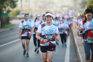 BIB: 3120, 716
                            <button type="button" onclick="openModal(6398052)" class="btn btn-primary btn-sm float-right btn-popup" data-toggle="modal" data-target=".modal-high-quality">
                        <i class="fas fa-shopping-cart"></i> Add to Cart
                    </button>
                                            <button type="button" onclick="isThisMe(6398052, true)" class="btn btn-success btn-sm float-right btn-popup btn-isme hidden" data-toggle="tooltip" data-placement="bottom" title="นี่คือรูปของคุณใช่ไหม คลิกที่นี่เพื่อเอาเข้าอัลบั้ม">
                        <i class="fas fa-plus"></i> Add to album
                    </button>
                    <button type="button" onclick="isThisMe(6398052, false)" class="btn btn-warning btn-sm float-right btn-popup btn-isnotme hidden">
                        <i class="fas fa-ban"></i> Remove from album
                    </button>