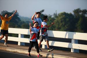 BIB: 6166, 096, 905
                            <button type="button" onclick="openModal(6403595)" class="btn btn-primary btn-sm float-right btn-popup" data-toggle="modal" data-target=".modal-high-quality">
                        <i class="fas fa-shopping-cart"></i> Add to Cart
                    </button>
                                            <button type="button" onclick="isThisMe(6403595, true)" class="btn btn-success btn-sm float-right btn-popup btn-isme hidden" data-toggle="tooltip" data-placement="bottom" title="นี่คือรูปของคุณใช่ไหม คลิกที่นี่เพื่อเอาเข้าอัลบั้ม">
                        <i class="fas fa-plus"></i> Add to album
                    </button>
                    <button type="button" onclick="isThisMe(6403595, false)" class="btn btn-warning btn-sm float-right btn-popup btn-isnotme hidden">
                        <i class="fas fa-ban"></i> Remove from album
                    </button>