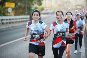 BIB: 2147, 2200
                            <button type="button" onclick="openModal(6395120)" class="btn btn-primary btn-sm float-right btn-popup" data-toggle="modal" data-target=".modal-high-quality">
                        <i class="fas fa-shopping-cart"></i> Add to Cart
                    </button>
                                            <button type="button" onclick="isThisMe(6395120, true)" class="btn btn-success btn-sm float-right btn-popup btn-isme hidden" data-toggle="tooltip" data-placement="bottom" title="นี่คือรูปของคุณใช่ไหม คลิกที่นี่เพื่อเอาเข้าอัลบั้ม">
                        <i class="fas fa-plus"></i> Add to album
                    </button>
                    <button type="button" onclick="isThisMe(6395120, false)" class="btn btn-warning btn-sm float-right btn-popup btn-isnotme hidden">
                        <i class="fas fa-ban"></i> Remove from album
                    </button>