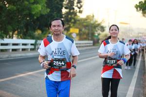 BIB: 3157, 2844, 128
                            <button type="button" onclick="openModal(6400353)" class="btn btn-primary btn-sm float-right btn-popup" data-toggle="modal" data-target=".modal-high-quality">
                        <i class="fas fa-shopping-cart"></i> Add to Cart
                    </button>
                                            <button type="button" onclick="isThisMe(6400353, true)" class="btn btn-success btn-sm float-right btn-popup btn-isme hidden" data-toggle="tooltip" data-placement="bottom" title="นี่คือรูปของคุณใช่ไหม คลิกที่นี่เพื่อเอาเข้าอัลบั้ม">
                        <i class="fas fa-plus"></i> Add to album
                    </button>
                    <button type="button" onclick="isThisMe(6400353, false)" class="btn btn-warning btn-sm float-right btn-popup btn-isnotme hidden">
                        <i class="fas fa-ban"></i> Remove from album
                    </button>