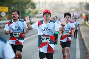 BIB: 7619, 7048, 6117
                            <button type="button" onclick="openModal(6391509)" class="btn btn-primary btn-sm float-right btn-popup" data-toggle="modal" data-target=".modal-high-quality">
                        <i class="fas fa-shopping-cart"></i> Add to Cart
                    </button>
                                            <button type="button" onclick="isThisMe(6391509, true)" class="btn btn-success btn-sm float-right btn-popup btn-isme hidden" data-toggle="tooltip" data-placement="bottom" title="นี่คือรูปของคุณใช่ไหม คลิกที่นี่เพื่อเอาเข้าอัลบั้ม">
                        <i class="fas fa-plus"></i> Add to album
                    </button>
                    <button type="button" onclick="isThisMe(6391509, false)" class="btn btn-warning btn-sm float-right btn-popup btn-isnotme hidden">
                        <i class="fas fa-ban"></i> Remove from album
                    </button>