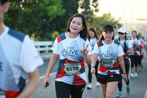 BIB: 6437, 6178
                            <button type="button" onclick="openModal(6400538)" class="btn btn-primary btn-sm float-right btn-popup" data-toggle="modal" data-target=".modal-high-quality">
                        <i class="fas fa-shopping-cart"></i> Add to Cart
                    </button>
                                            <button type="button" onclick="isThisMe(6400538, true)" class="btn btn-success btn-sm float-right btn-popup btn-isme hidden" data-toggle="tooltip" data-placement="bottom" title="นี่คือรูปของคุณใช่ไหม คลิกที่นี่เพื่อเอาเข้าอัลบั้ม">
                        <i class="fas fa-plus"></i> Add to album
                    </button>
                    <button type="button" onclick="isThisMe(6400538, false)" class="btn btn-warning btn-sm float-right btn-popup btn-isnotme hidden">
                        <i class="fas fa-ban"></i> Remove from album
                    </button>