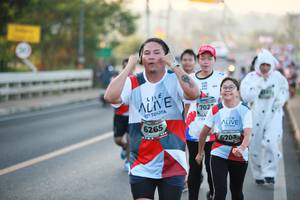 BIB: 702, 6265, 670
                            <button type="button" onclick="openModal(6393913)" class="btn btn-primary btn-sm float-right btn-popup" data-toggle="modal" data-target=".modal-high-quality">
                        <i class="fas fa-shopping-cart"></i> Add to Cart
                    </button>
                                            <button type="button" onclick="isThisMe(6393913, true)" class="btn btn-success btn-sm float-right btn-popup btn-isme hidden" data-toggle="tooltip" data-placement="bottom" title="นี่คือรูปของคุณใช่ไหม คลิกที่นี่เพื่อเอาเข้าอัลบั้ม">
                        <i class="fas fa-plus"></i> Add to album
                    </button>
                    <button type="button" onclick="isThisMe(6393913, false)" class="btn btn-warning btn-sm float-right btn-popup btn-isnotme hidden">
                        <i class="fas fa-ban"></i> Remove from album
                    </button>