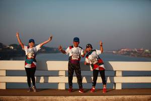 BIB: 4104, 7812
                            <button type="button" onclick="openModal(6403246)" class="btn btn-primary btn-sm float-right btn-popup" data-toggle="modal" data-target=".modal-high-quality">
                        <i class="fas fa-shopping-cart"></i> Add to Cart
                    </button>
                                            <button type="button" onclick="isThisMe(6403246, true)" class="btn btn-success btn-sm float-right btn-popup btn-isme hidden" data-toggle="tooltip" data-placement="bottom" title="นี่คือรูปของคุณใช่ไหม คลิกที่นี่เพื่อเอาเข้าอัลบั้ม">
                        <i class="fas fa-plus"></i> Add to album
                    </button>
                    <button type="button" onclick="isThisMe(6403246, false)" class="btn btn-warning btn-sm float-right btn-popup btn-isnotme hidden">
                        <i class="fas fa-ban"></i> Remove from album
                    </button>