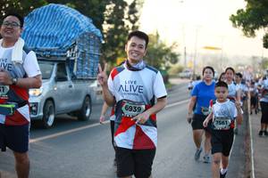 BIB: 6939, 7561
                            <button type="button" onclick="openModal(6400479)" class="btn btn-primary btn-sm float-right btn-popup" data-toggle="modal" data-target=".modal-high-quality">
                        <i class="fas fa-shopping-cart"></i> Add to Cart
                    </button>
                                            <button type="button" onclick="isThisMe(6400479, true)" class="btn btn-success btn-sm float-right btn-popup btn-isme hidden" data-toggle="tooltip" data-placement="bottom" title="นี่คือรูปของคุณใช่ไหม คลิกที่นี่เพื่อเอาเข้าอัลบั้ม">
                        <i class="fas fa-plus"></i> Add to album
                    </button>
                    <button type="button" onclick="isThisMe(6400479, false)" class="btn btn-warning btn-sm float-right btn-popup btn-isnotme hidden">
                        <i class="fas fa-ban"></i> Remove from album
                    </button>