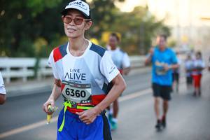 BIB: 6360
                            <button type="button" onclick="openModal(6398217)" class="btn btn-primary btn-sm float-right btn-popup" data-toggle="modal" data-target=".modal-high-quality">
                        <i class="fas fa-shopping-cart"></i> Add to Cart
                    </button>
                                            <button type="button" onclick="isThisMe(6398217, true)" class="btn btn-success btn-sm float-right btn-popup btn-isme hidden" data-toggle="tooltip" data-placement="bottom" title="นี่คือรูปของคุณใช่ไหม คลิกที่นี่เพื่อเอาเข้าอัลบั้ม">
                        <i class="fas fa-plus"></i> Add to album
                    </button>
                    <button type="button" onclick="isThisMe(6398217, false)" class="btn btn-warning btn-sm float-right btn-popup btn-isnotme hidden">
                        <i class="fas fa-ban"></i> Remove from album
                    </button>