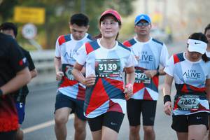 BIB: 3139, 297, 7882
                            <button type="button" onclick="openModal(6397968)" class="btn btn-primary btn-sm float-right btn-popup" data-toggle="modal" data-target=".modal-high-quality">
                        <i class="fas fa-shopping-cart"></i> Add to Cart
                    </button>
                                            <button type="button" onclick="isThisMe(6397968, true)" class="btn btn-success btn-sm float-right btn-popup btn-isme hidden" data-toggle="tooltip" data-placement="bottom" title="นี่คือรูปของคุณใช่ไหม คลิกที่นี่เพื่อเอาเข้าอัลบั้ม">
                        <i class="fas fa-plus"></i> Add to album
                    </button>
                    <button type="button" onclick="isThisMe(6397968, false)" class="btn btn-warning btn-sm float-right btn-popup btn-isnotme hidden">
                        <i class="fas fa-ban"></i> Remove from album
                    </button>