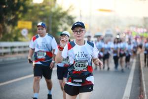 BIB: 6325
                            <button type="button" onclick="openModal(6402169)" class="btn btn-primary btn-sm float-right btn-popup" data-toggle="modal" data-target=".modal-high-quality">
                        <i class="fas fa-shopping-cart"></i> Add to Cart
                    </button>
                                            <button type="button" onclick="isThisMe(6402169, true)" class="btn btn-success btn-sm float-right btn-popup btn-isme hidden" data-toggle="tooltip" data-placement="bottom" title="นี่คือรูปของคุณใช่ไหม คลิกที่นี่เพื่อเอาเข้าอัลบั้ม">
                        <i class="fas fa-plus"></i> Add to album
                    </button>
                    <button type="button" onclick="isThisMe(6402169, false)" class="btn btn-warning btn-sm float-right btn-popup btn-isnotme hidden">
                        <i class="fas fa-ban"></i> Remove from album
                    </button>