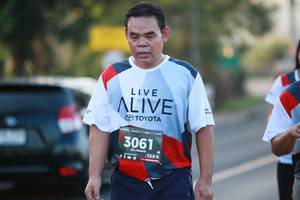 BIB: 3061, 128
                            <button type="button" onclick="openModal(6398413)" class="btn btn-primary btn-sm float-right btn-popup" data-toggle="modal" data-target=".modal-high-quality">
                        <i class="fas fa-shopping-cart"></i> Add to Cart
                    </button>
                                            <button type="button" onclick="isThisMe(6398413, true)" class="btn btn-success btn-sm float-right btn-popup btn-isme hidden" data-toggle="tooltip" data-placement="bottom" title="นี่คือรูปของคุณใช่ไหม คลิกที่นี่เพื่อเอาเข้าอัลบั้ม">
                        <i class="fas fa-plus"></i> Add to album
                    </button>
                    <button type="button" onclick="isThisMe(6398413, false)" class="btn btn-warning btn-sm float-right btn-popup btn-isnotme hidden">
                        <i class="fas fa-ban"></i> Remove from album
                    </button>