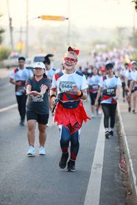 BIB: 6464, 2177
                            <button type="button" onclick="openModal(6401557)" class="btn btn-primary btn-sm float-right btn-popup" data-toggle="modal" data-target=".modal-high-quality">
                        <i class="fas fa-shopping-cart"></i> Add to Cart
                    </button>
                                            <button type="button" onclick="isThisMe(6401557, true)" class="btn btn-success btn-sm float-right btn-popup btn-isme hidden" data-toggle="tooltip" data-placement="bottom" title="นี่คือรูปของคุณใช่ไหม คลิกที่นี่เพื่อเอาเข้าอัลบั้ม">
                        <i class="fas fa-plus"></i> Add to album
                    </button>
                    <button type="button" onclick="isThisMe(6401557, false)" class="btn btn-warning btn-sm float-right btn-popup btn-isnotme hidden">
                        <i class="fas fa-ban"></i> Remove from album
                    </button>