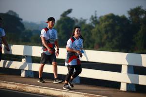 BIB: 698
                            <button type="button" onclick="openModal(6403418)" class="btn btn-primary btn-sm float-right btn-popup" data-toggle="modal" data-target=".modal-high-quality">
                        <i class="fas fa-shopping-cart"></i> Add to Cart
                    </button>
                                            <button type="button" onclick="isThisMe(6403418, true)" class="btn btn-success btn-sm float-right btn-popup btn-isme hidden" data-toggle="tooltip" data-placement="bottom" title="นี่คือรูปของคุณใช่ไหม คลิกที่นี่เพื่อเอาเข้าอัลบั้ม">
                        <i class="fas fa-plus"></i> Add to album
                    </button>
                    <button type="button" onclick="isThisMe(6403418, false)" class="btn btn-warning btn-sm float-right btn-popup btn-isnotme hidden">
                        <i class="fas fa-ban"></i> Remove from album
                    </button>