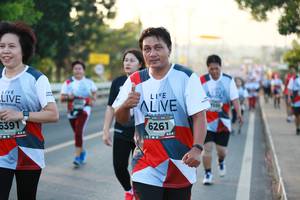 BIB: 5391, 6261
                            <button type="button" onclick="openModal(6398777)" class="btn btn-primary btn-sm float-right btn-popup" data-toggle="modal" data-target=".modal-high-quality">
                        <i class="fas fa-shopping-cart"></i> Add to Cart
                    </button>
                                            <button type="button" onclick="isThisMe(6398777, true)" class="btn btn-success btn-sm float-right btn-popup btn-isme hidden" data-toggle="tooltip" data-placement="bottom" title="นี่คือรูปของคุณใช่ไหม คลิกที่นี่เพื่อเอาเข้าอัลบั้ม">
                        <i class="fas fa-plus"></i> Add to album
                    </button>
                    <button type="button" onclick="isThisMe(6398777, false)" class="btn btn-warning btn-sm float-right btn-popup btn-isnotme hidden">
                        <i class="fas fa-ban"></i> Remove from album
                    </button>