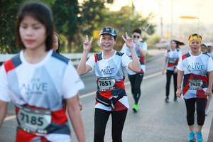 BIB: 7425, 7851, 7185
                            <button type="button" onclick="openModal(6400662)" class="btn btn-primary btn-sm float-right btn-popup" data-toggle="modal" data-target=".modal-high-quality">
                        <i class="fas fa-shopping-cart"></i> Add to Cart
                    </button>
                                            <button type="button" onclick="isThisMe(6400662, true)" class="btn btn-success btn-sm float-right btn-popup btn-isme hidden" data-toggle="tooltip" data-placement="bottom" title="นี่คือรูปของคุณใช่ไหม คลิกที่นี่เพื่อเอาเข้าอัลบั้ม">
                        <i class="fas fa-plus"></i> Add to album
                    </button>
                    <button type="button" onclick="isThisMe(6400662, false)" class="btn btn-warning btn-sm float-right btn-popup btn-isnotme hidden">
                        <i class="fas fa-ban"></i> Remove from album
                    </button>