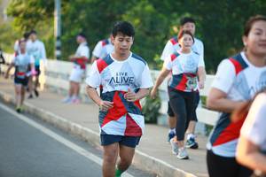 BIB: 
                            <button type="button" onclick="openModal(6402641)" class="btn btn-primary btn-sm float-right btn-popup" data-toggle="modal" data-target=".modal-high-quality">
                        <i class="fas fa-shopping-cart"></i> Add to Cart
                    </button>
                                            <button type="button" onclick="isThisMe(6402641, true)" class="btn btn-success btn-sm float-right btn-popup btn-isme hidden" data-toggle="tooltip" data-placement="bottom" title="นี่คือรูปของคุณใช่ไหม คลิกที่นี่เพื่อเอาเข้าอัลบั้ม">
                        <i class="fas fa-plus"></i> Add to album
                    </button>
                    <button type="button" onclick="isThisMe(6402641, false)" class="btn btn-warning btn-sm float-right btn-popup btn-isnotme hidden">
                        <i class="fas fa-ban"></i> Remove from album
                    </button>