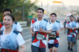 BIB: 2980, 7729
                            <button type="button" onclick="openModal(6392154)" class="btn btn-primary btn-sm float-right btn-popup" data-toggle="modal" data-target=".modal-high-quality">
                        <i class="fas fa-shopping-cart"></i> Add to Cart
                    </button>
                                            <button type="button" onclick="isThisMe(6392154, true)" class="btn btn-success btn-sm float-right btn-popup btn-isme hidden" data-toggle="tooltip" data-placement="bottom" title="นี่คือรูปของคุณใช่ไหม คลิกที่นี่เพื่อเอาเข้าอัลบั้ม">
                        <i class="fas fa-plus"></i> Add to album
                    </button>
                    <button type="button" onclick="isThisMe(6392154, false)" class="btn btn-warning btn-sm float-right btn-popup btn-isnotme hidden">
                        <i class="fas fa-ban"></i> Remove from album
                    </button>