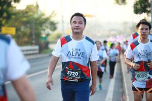 BIB: 3720, 6097
                            <button type="button" onclick="openModal(6402364)" class="btn btn-primary btn-sm float-right btn-popup" data-toggle="modal" data-target=".modal-high-quality">
                        <i class="fas fa-shopping-cart"></i> Add to Cart
                    </button>
                                            <button type="button" onclick="isThisMe(6402364, true)" class="btn btn-success btn-sm float-right btn-popup btn-isme hidden" data-toggle="tooltip" data-placement="bottom" title="นี่คือรูปของคุณใช่ไหม คลิกที่นี่เพื่อเอาเข้าอัลบั้ม">
                        <i class="fas fa-plus"></i> Add to album
                    </button>
                    <button type="button" onclick="isThisMe(6402364, false)" class="btn btn-warning btn-sm float-right btn-popup btn-isnotme hidden">
                        <i class="fas fa-ban"></i> Remove from album
                    </button>