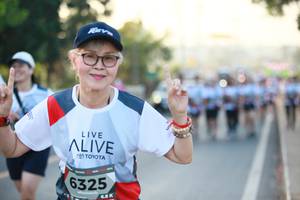 BIB: 6325
                            <button type="button" onclick="openModal(6402217)" class="btn btn-primary btn-sm float-right btn-popup" data-toggle="modal" data-target=".modal-high-quality">
                        <i class="fas fa-shopping-cart"></i> Add to Cart
                    </button>
                                            <button type="button" onclick="isThisMe(6402217, true)" class="btn btn-success btn-sm float-right btn-popup btn-isme hidden" data-toggle="tooltip" data-placement="bottom" title="นี่คือรูปของคุณใช่ไหม คลิกที่นี่เพื่อเอาเข้าอัลบั้ม">
                        <i class="fas fa-plus"></i> Add to album
                    </button>
                    <button type="button" onclick="isThisMe(6402217, false)" class="btn btn-warning btn-sm float-right btn-popup btn-isnotme hidden">
                        <i class="fas fa-ban"></i> Remove from album
                    </button>