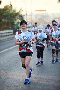 BIB: 4106, 7190, 2171
                            <button type="button" onclick="openModal(6395543)" class="btn btn-primary btn-sm float-right btn-popup" data-toggle="modal" data-target=".modal-high-quality">
                        <i class="fas fa-shopping-cart"></i> Add to Cart
                    </button>
                                            <button type="button" onclick="isThisMe(6395543, true)" class="btn btn-success btn-sm float-right btn-popup btn-isme hidden" data-toggle="tooltip" data-placement="bottom" title="นี่คือรูปของคุณใช่ไหม คลิกที่นี่เพื่อเอาเข้าอัลบั้ม">
                        <i class="fas fa-plus"></i> Add to album
                    </button>
                    <button type="button" onclick="isThisMe(6395543, false)" class="btn btn-warning btn-sm float-right btn-popup btn-isnotme hidden">
                        <i class="fas fa-ban"></i> Remove from album
                    </button>