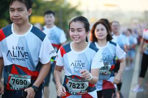 BIB: 288, 7690, 7823
                            <button type="button" onclick="openModal(6396973)" class="btn btn-primary btn-sm float-right btn-popup" data-toggle="modal" data-target=".modal-high-quality">
                        <i class="fas fa-shopping-cart"></i> Add to Cart
                    </button>
                                            <button type="button" onclick="isThisMe(6396973, true)" class="btn btn-success btn-sm float-right btn-popup btn-isme hidden" data-toggle="tooltip" data-placement="bottom" title="นี่คือรูปของคุณใช่ไหม คลิกที่นี่เพื่อเอาเข้าอัลบั้ม">
                        <i class="fas fa-plus"></i> Add to album
                    </button>
                    <button type="button" onclick="isThisMe(6396973, false)" class="btn btn-warning btn-sm float-right btn-popup btn-isnotme hidden">
                        <i class="fas fa-ban"></i> Remove from album
                    </button>