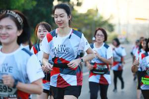 BIB: 695
                            <button type="button" onclick="openModal(6398665)" class="btn btn-primary btn-sm float-right btn-popup" data-toggle="modal" data-target=".modal-high-quality">
                        <i class="fas fa-shopping-cart"></i> Add to Cart
                    </button>
                                            <button type="button" onclick="isThisMe(6398665, true)" class="btn btn-success btn-sm float-right btn-popup btn-isme hidden" data-toggle="tooltip" data-placement="bottom" title="นี่คือรูปของคุณใช่ไหม คลิกที่นี่เพื่อเอาเข้าอัลบั้ม">
                        <i class="fas fa-plus"></i> Add to album
                    </button>
                    <button type="button" onclick="isThisMe(6398665, false)" class="btn btn-warning btn-sm float-right btn-popup btn-isnotme hidden">
                        <i class="fas fa-ban"></i> Remove from album
                    </button>