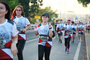 BIB: 7440, 7302
                            <button type="button" onclick="openModal(6400412)" class="btn btn-primary btn-sm float-right btn-popup" data-toggle="modal" data-target=".modal-high-quality">
                        <i class="fas fa-shopping-cart"></i> Add to Cart
                    </button>
                                            <button type="button" onclick="isThisMe(6400412, true)" class="btn btn-success btn-sm float-right btn-popup btn-isme hidden" data-toggle="tooltip" data-placement="bottom" title="นี่คือรูปของคุณใช่ไหม คลิกที่นี่เพื่อเอาเข้าอัลบั้ม">
                        <i class="fas fa-plus"></i> Add to album
                    </button>
                    <button type="button" onclick="isThisMe(6400412, false)" class="btn btn-warning btn-sm float-right btn-popup btn-isnotme hidden">
                        <i class="fas fa-ban"></i> Remove from album
                    </button>