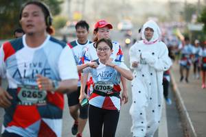 BIB: 6703, 6265
                            <button type="button" onclick="openModal(6393932)" class="btn btn-primary btn-sm float-right btn-popup" data-toggle="modal" data-target=".modal-high-quality">
                        <i class="fas fa-shopping-cart"></i> Add to Cart
                    </button>
                                            <button type="button" onclick="isThisMe(6393932, true)" class="btn btn-success btn-sm float-right btn-popup btn-isme hidden" data-toggle="tooltip" data-placement="bottom" title="นี่คือรูปของคุณใช่ไหม คลิกที่นี่เพื่อเอาเข้าอัลบั้ม">
                        <i class="fas fa-plus"></i> Add to album
                    </button>
                    <button type="button" onclick="isThisMe(6393932, false)" class="btn btn-warning btn-sm float-right btn-popup btn-isnotme hidden">
                        <i class="fas fa-ban"></i> Remove from album
                    </button>