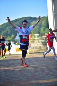 BIB: 3766, 799
                            <button type="button" onclick="openModal(6500170)" class="btn btn-primary btn-sm float-right btn-popup" data-toggle="modal" data-target=".modal-high-quality">
                        <i class="fas fa-shopping-cart"></i> Add to Cart
                    </button>
                                            <button type="button" onclick="isThisMe(6500170, true)" class="btn btn-success btn-sm float-right btn-popup btn-isme hidden" data-toggle="tooltip" data-placement="bottom" title="นี่คือรูปของคุณใช่ไหม คลิกที่นี่เพื่อเอาเข้าอัลบั้ม">
                        <i class="fas fa-plus"></i> Add to album
                    </button>
                    <button type="button" onclick="isThisMe(6500170, false)" class="btn btn-warning btn-sm float-right btn-popup btn-isnotme hidden">
                        <i class="fas fa-ban"></i> Remove from album
                    </button>