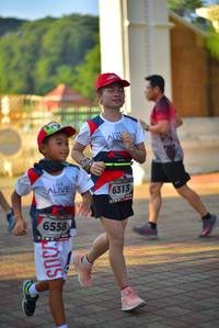 BIB: 6313, 6558
                            <button type="button" onclick="openModal(6506964)" class="btn btn-primary btn-sm float-right btn-popup" data-toggle="modal" data-target=".modal-high-quality">
                        <i class="fas fa-shopping-cart"></i> Add to Cart
                    </button>
                                            <button type="button" onclick="isThisMe(6506964, true)" class="btn btn-success btn-sm float-right btn-popup btn-isme hidden" data-toggle="tooltip" data-placement="bottom" title="นี่คือรูปของคุณใช่ไหม คลิกที่นี่เพื่อเอาเข้าอัลบั้ม">
                        <i class="fas fa-plus"></i> Add to album
                    </button>
                    <button type="button" onclick="isThisMe(6506964, false)" class="btn btn-warning btn-sm float-right btn-popup btn-isnotme hidden">
                        <i class="fas fa-ban"></i> Remove from album
                    </button>