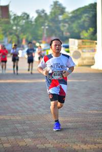 BIB: 6187
                            <button type="button" onclick="openModal(6506261)" class="btn btn-primary btn-sm float-right btn-popup" data-toggle="modal" data-target=".modal-high-quality">
                        <i class="fas fa-shopping-cart"></i> Add to Cart
                    </button>
                                            <button type="button" onclick="isThisMe(6506261, true)" class="btn btn-success btn-sm float-right btn-popup btn-isme hidden" data-toggle="tooltip" data-placement="bottom" title="นี่คือรูปของคุณใช่ไหม คลิกที่นี่เพื่อเอาเข้าอัลบั้ม">
                        <i class="fas fa-plus"></i> Add to album
                    </button>
                    <button type="button" onclick="isThisMe(6506261, false)" class="btn btn-warning btn-sm float-right btn-popup btn-isnotme hidden">
                        <i class="fas fa-ban"></i> Remove from album
                    </button>